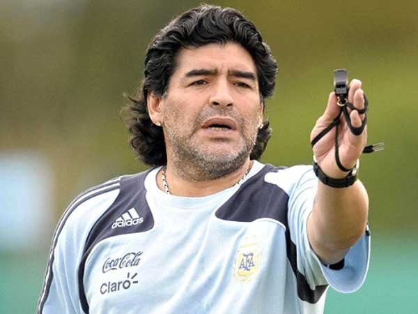 زیرخاکی از اولین تمرین مارادونا برای تیم‌ ملی آرژانتین پس از ترک کوکائین