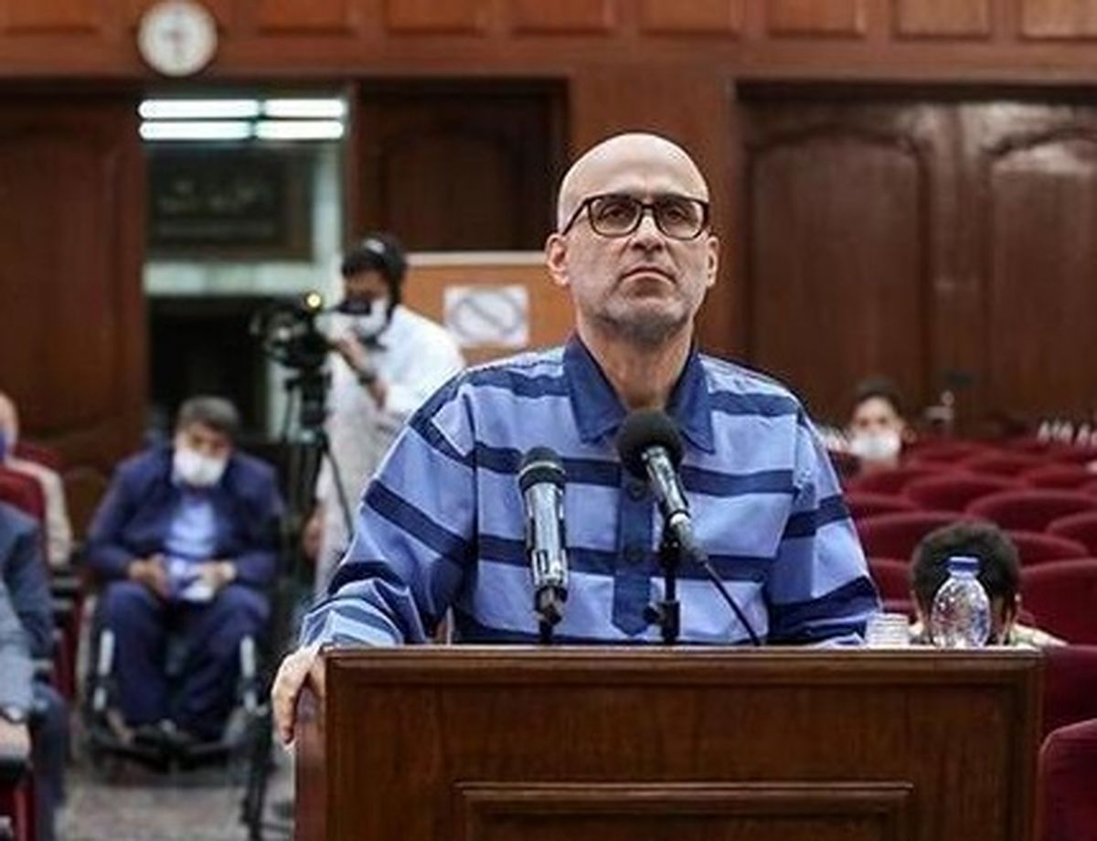 اکبر طبری به ۱۲ سال و نیم حبس تعزیری و ۷۴ ضربه شلاق محکوم شد + جزئیات